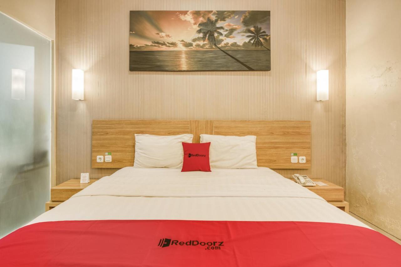 Reddoorz Syariah Near Terminal 1 Juanda Airport Hotell Surabaya Eksteriør bilde